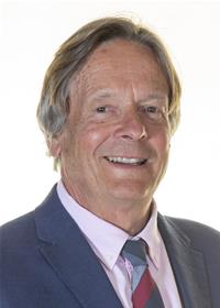 Profile image for Councillor Ray Morris